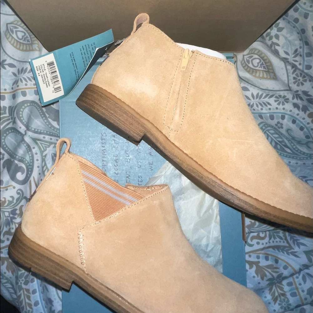 Booties ✨ - Picture 2 of 4